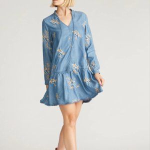 DRIFTWOOD JEANS SHAYE BLUE DITZY GARDEN EMBROIDERED TENCEL DRESS